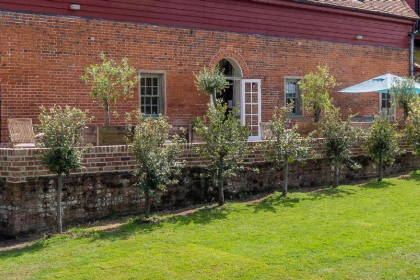 Belchamp Hall Stables Belchamp Otten Екстер'єр фото